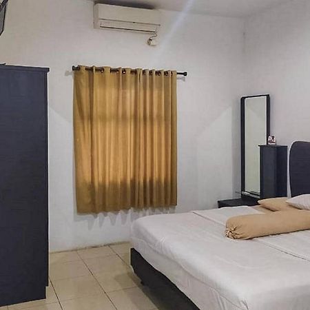 Graha Ht Sumantri Mitra Reddoorz Hotel Tasikmalaya Ngoại thất bức ảnh