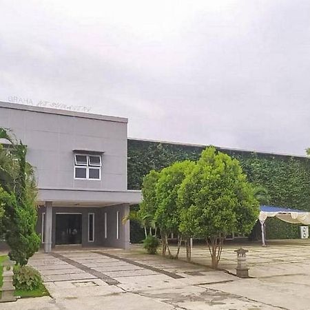 Graha Ht Sumantri Mitra Reddoorz Hotel Tasikmalaya Ngoại thất bức ảnh
