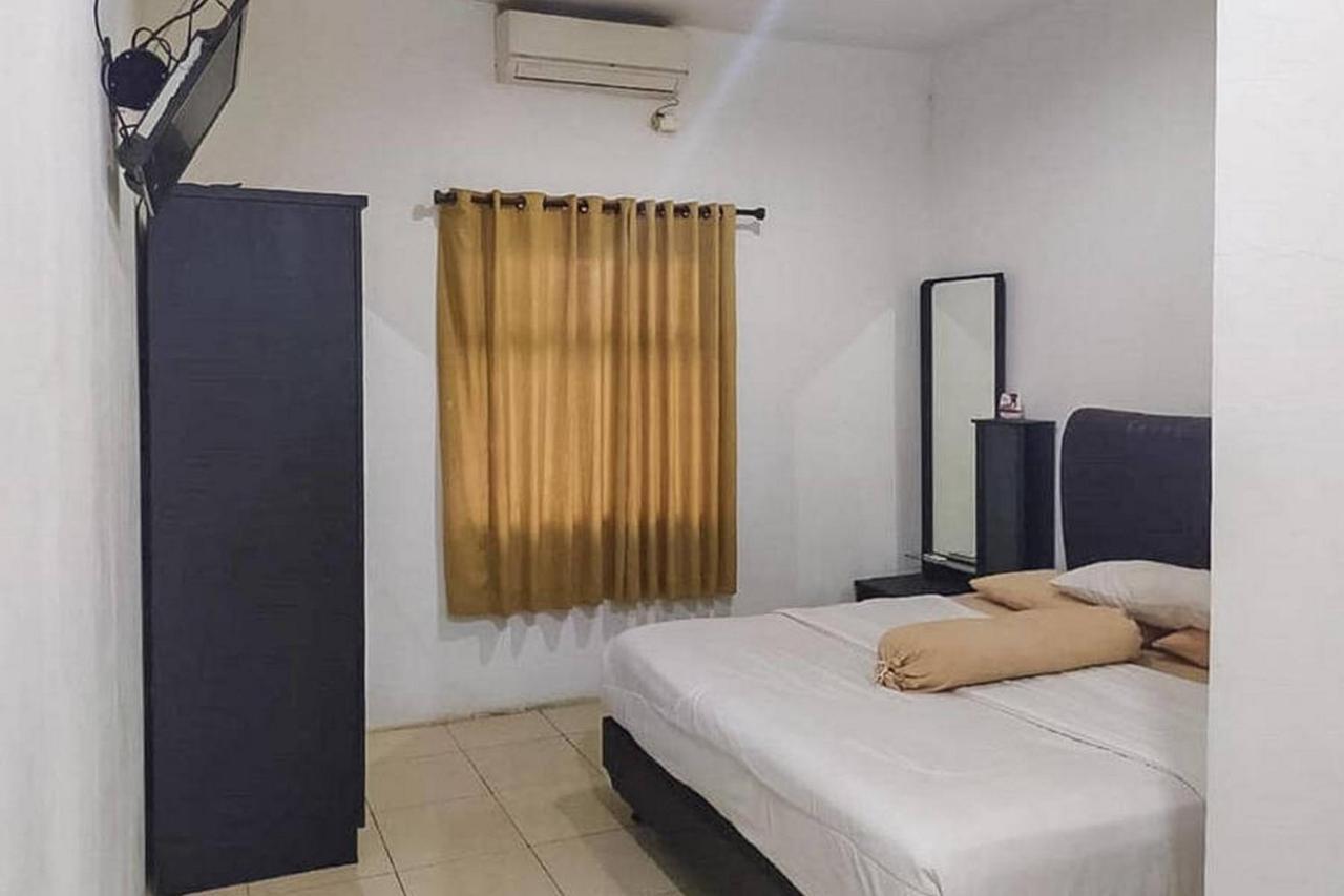 Graha Ht Sumantri Mitra Reddoorz Hotel Tasikmalaya Ngoại thất bức ảnh