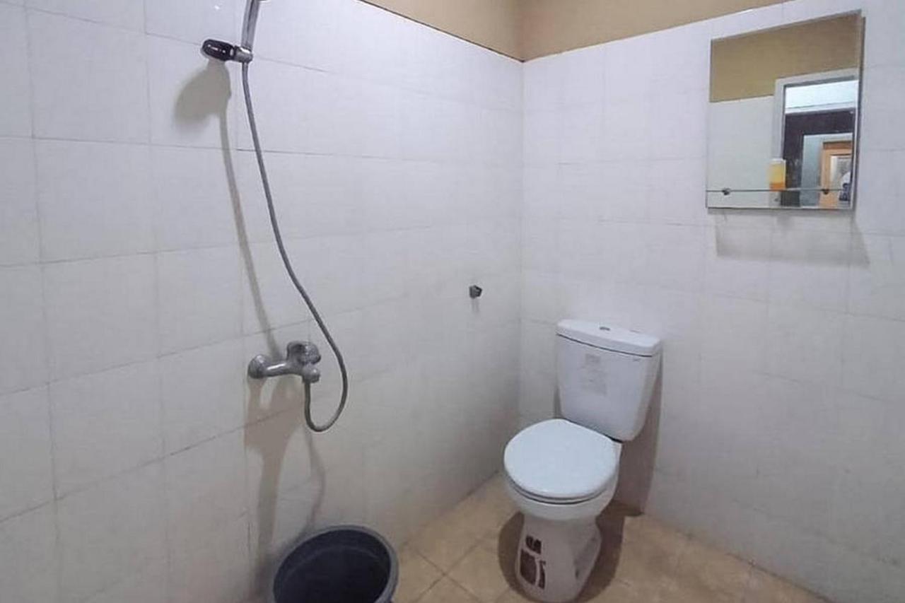 Graha Ht Sumantri Mitra Reddoorz Hotel Tasikmalaya Ngoại thất bức ảnh